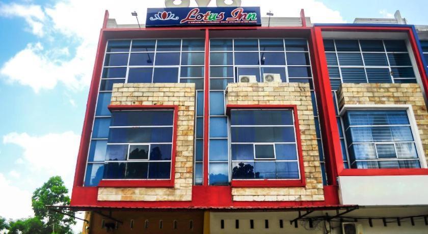Hotel Oyo 1192 Lotus Pekanbaru
